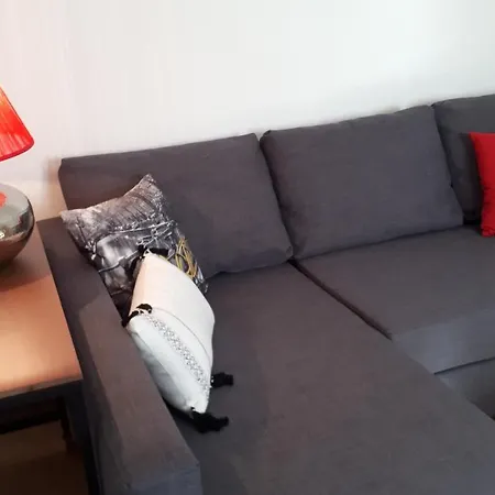 Crisapartment Apartment *